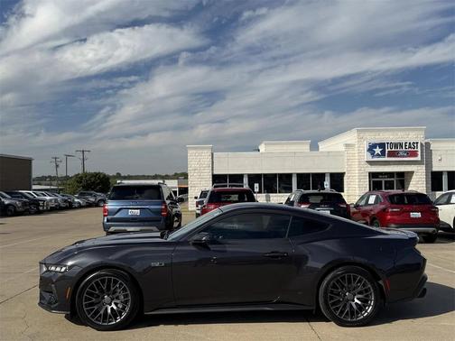 2024 Ford Mustang GT Premium