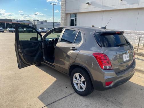 2021 Chevrolet Trax LS