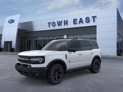 Oxford White 2025 Ford Bronco Sport Outer Banks