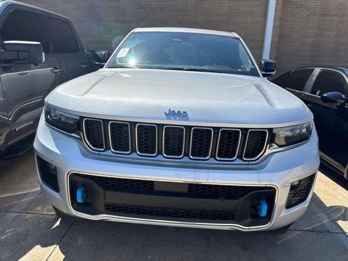 Silver Zynith 2023 Jeep Grand Cherokee 4xe Overland