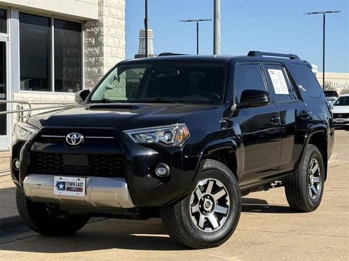 2022 Toyota 4Runner TRD Off Road