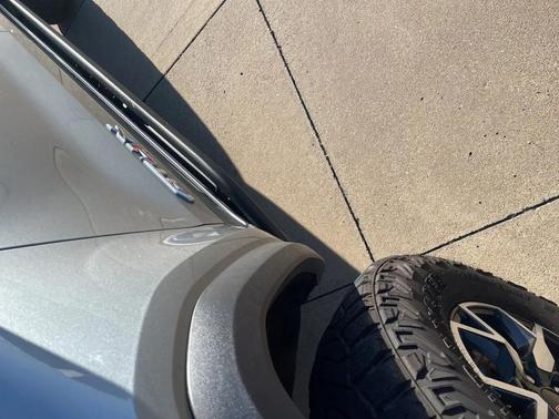 2023 GMC Canyon AT4X