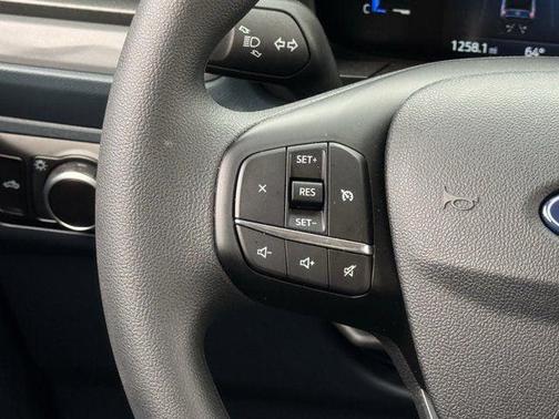 Oxford White 2025 Ford Maverick XL