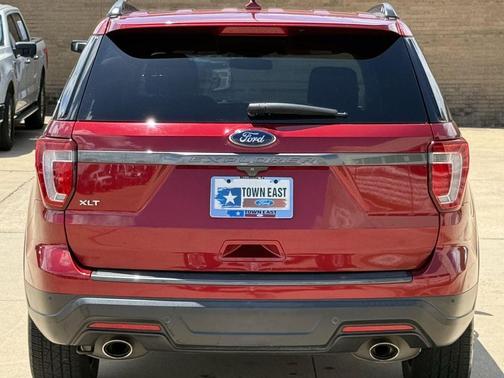 Ruby Red Metallic 2019 Ford Explorer XLT