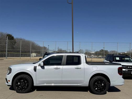 2026 Ford Maverick Lobo Standard