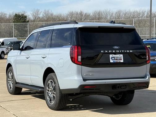 2026 Ford Expedition Active