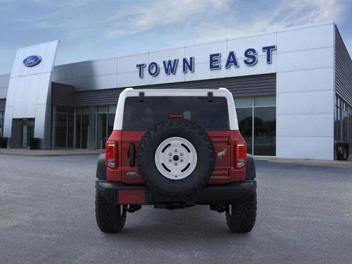 2025 Ford Bronco Heritage Edition