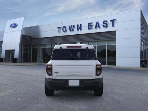 Space White Metallic 2026 Ford Bronco Sport Big Bend