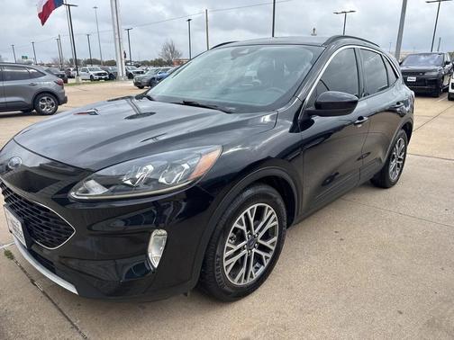 2020 Ford Escape SEL