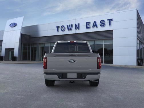 Avalanche 2026 Ford F-150 XLT
