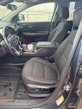 Sky 2019 GMC Acadia SLE-2