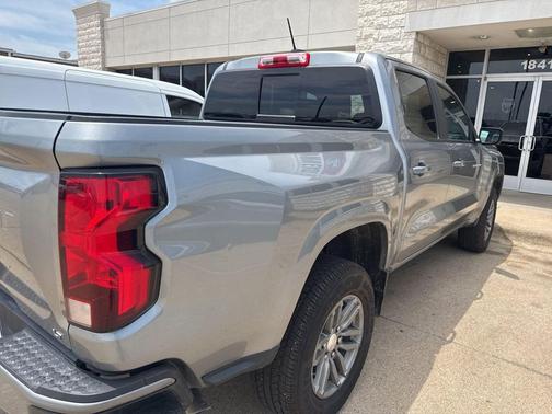 Sterling Gray Metallic 2023 Chevrolet Colorado LT