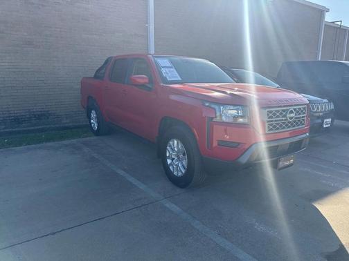 2022 Nissan Frontier SV