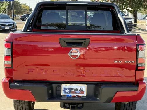 2022 Nissan Frontier SV