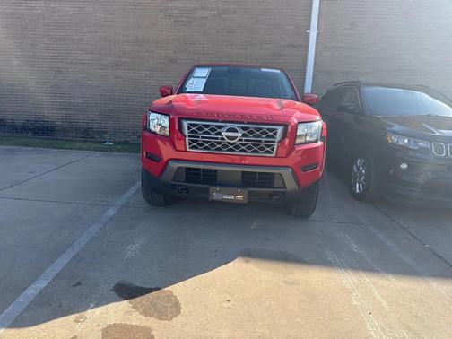 2022 Nissan Frontier SV