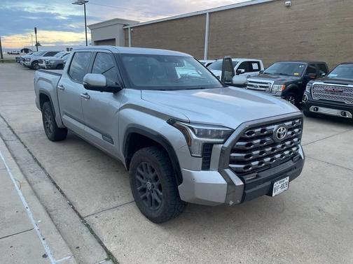 2024 Toyota Tundra Platinum