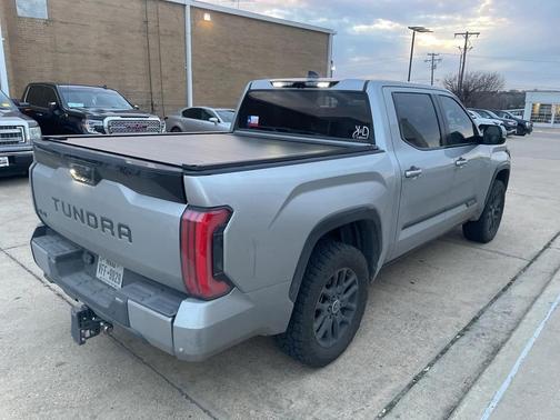 2024 Toyota Tundra Platinum