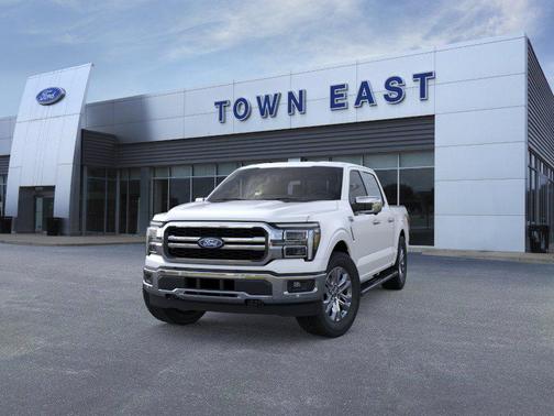 Star White Metallic Tri-Coat 2026 Ford F-150 Lariat