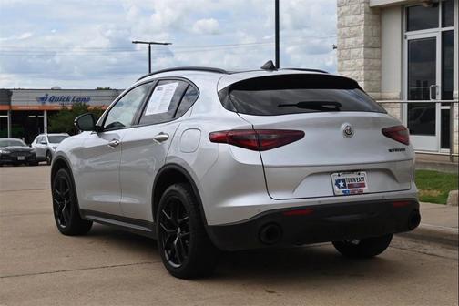 2020 Alfa Romeo Stelvio Base