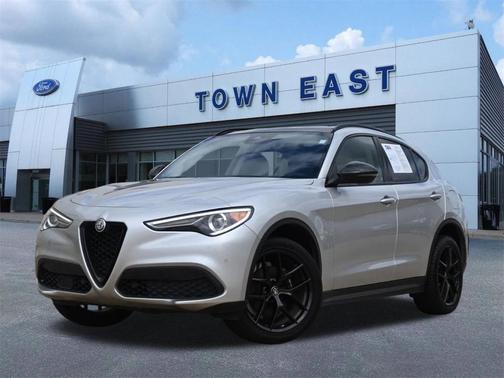 2020 Alfa Romeo Stelvio Base