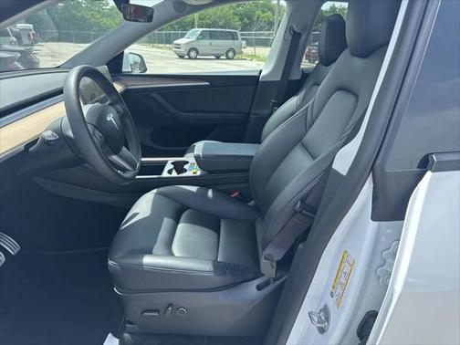 2024 Tesla Model Y Performance