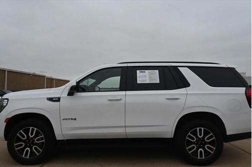 2024 GMC Yukon 4WD AT4