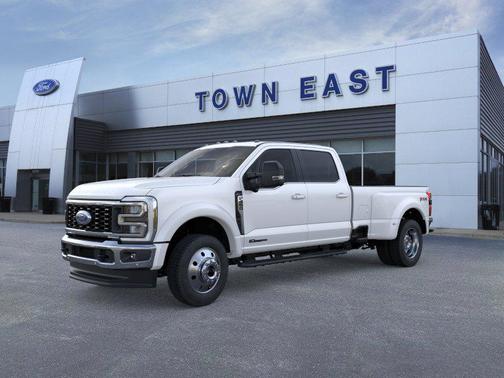 Star White Metallic Tri-Coat 2026 Ford F-450 Lariat