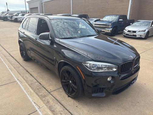 Black Sapphire Metallic 2018 BMW X5 M Base