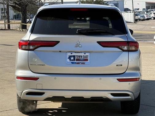 2022 Mitsubishi Outlander SEL 2.5 2WD