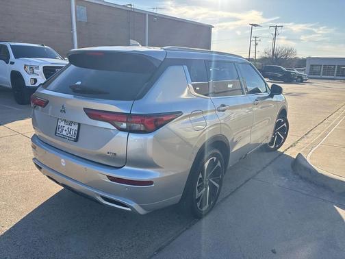 2022 Mitsubishi Outlander SEL 2.5 2WD