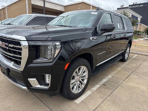 2022 GMC Yukon XL SLT