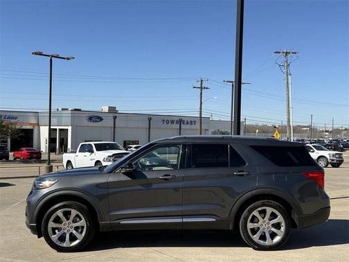 2020 Ford Explorer Platinum