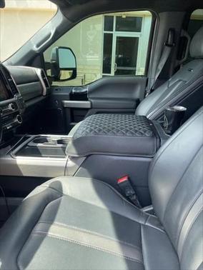 2022 Ford F-250 Platinum