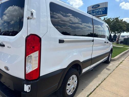 Oxford White 2023 Ford Transit-350 XLT