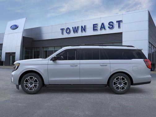 Glacier Gray Metallic Tri-Coat 2026 Ford Expedition Max Active 4x2