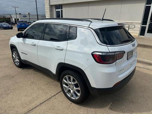 2024 Jeep Compass Latitude Lux