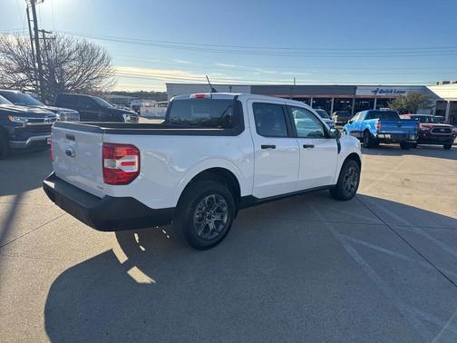 2024 Ford Maverick XLT