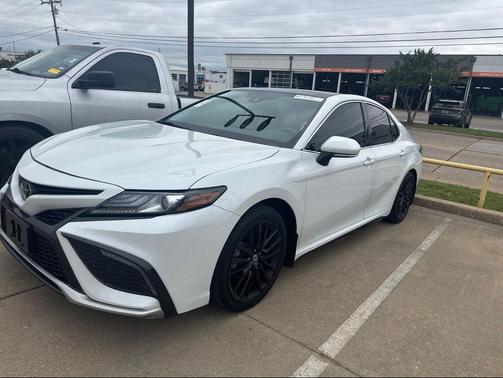 Pearl 2023 Toyota Camry XSE