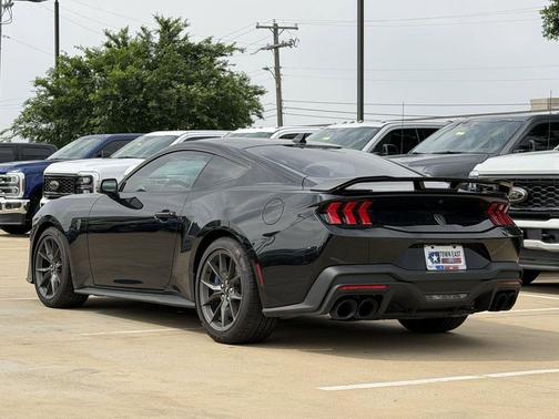 Shadow Black 2026 Ford Mustang Dark Horse Fastback