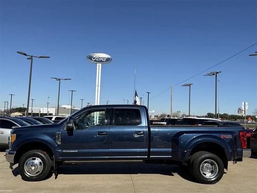 2017 Ford F-350 Lariat
