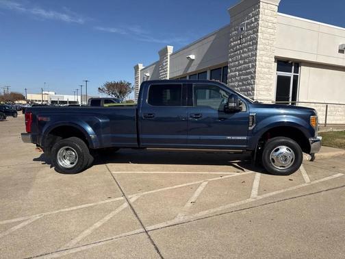 2017 Ford F-350 Lariat