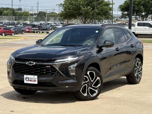 Mosaic Black Metallic 2024 Chevrolet Trax FWD 2RS