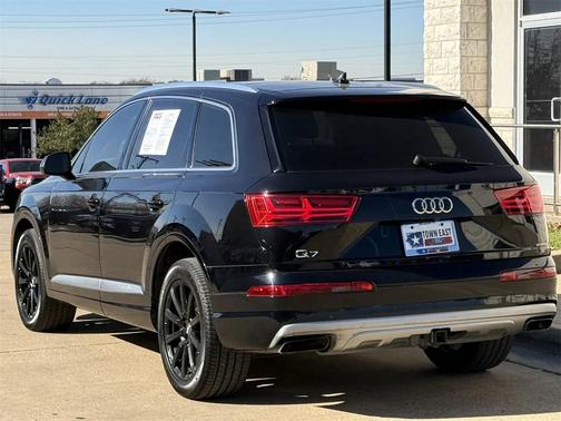 2019 Audi Q7 45 Premium Plus