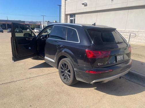 2019 Audi Q7 45 Premium Plus