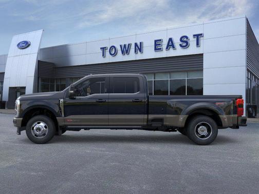 Agate Black Metallic 2026 Ford F-350 King Ranch
