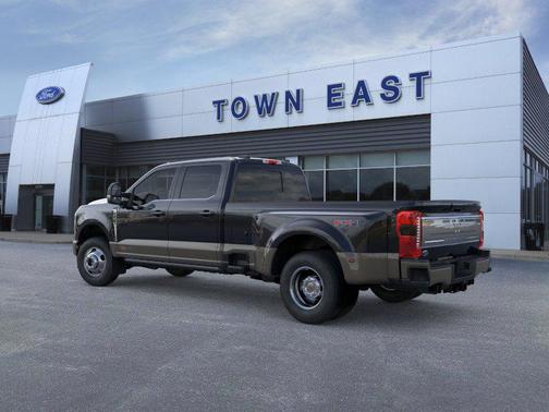 Agate Black Metallic 2026 Ford F-350 King Ranch