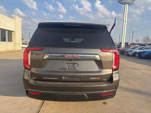 2021 GMC Yukon 4WD AT4