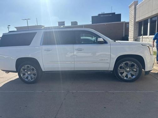 2016 GMC Yukon XL Denali
