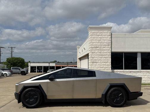 Ultra-Hard Stainless Steel 2025 Tesla Cybertruck All-Wheel Drive