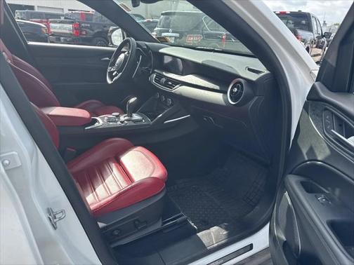 2022 Alfa Romeo Stelvio Sprint